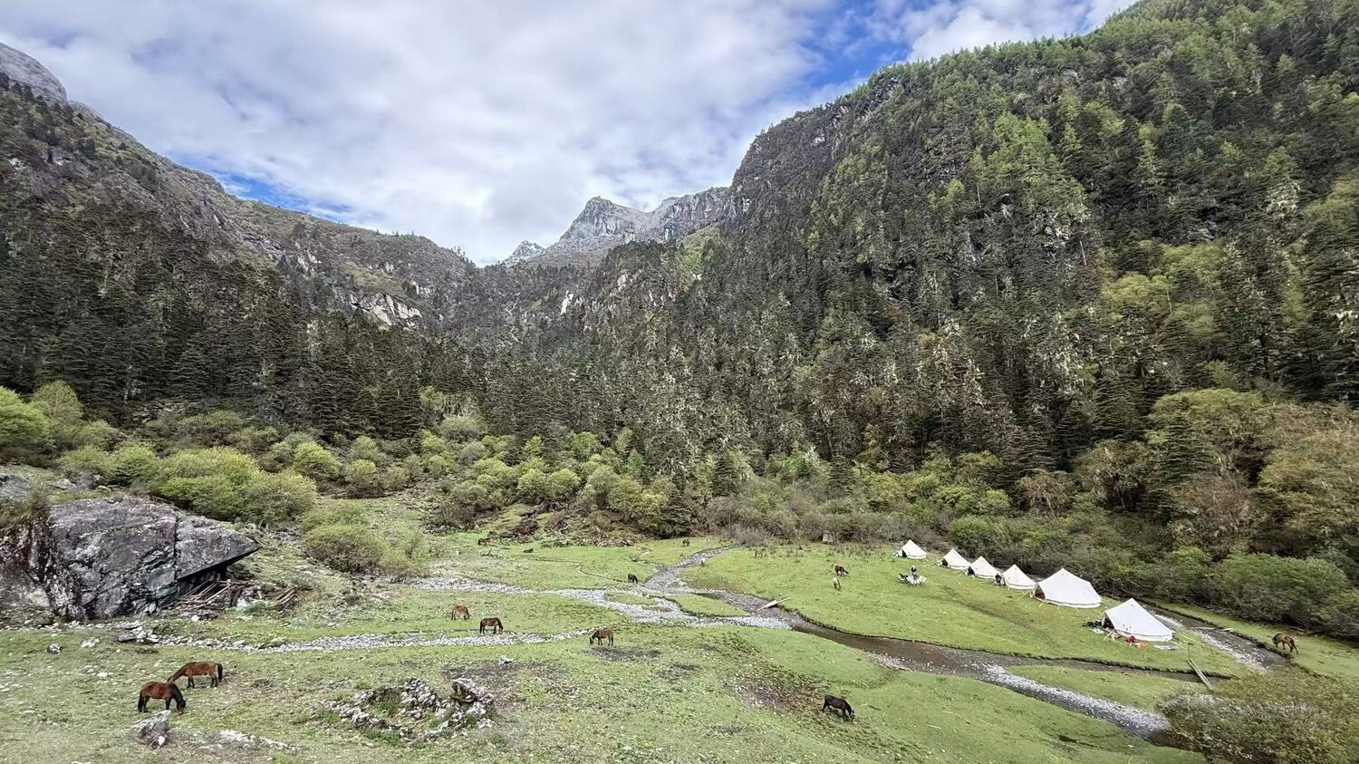 Luxury Camping Trek | Sichuan