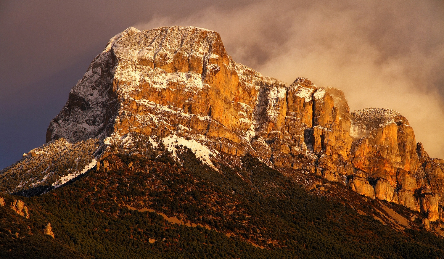 Trekking | Aragon Pyranees | Whistling Arrow